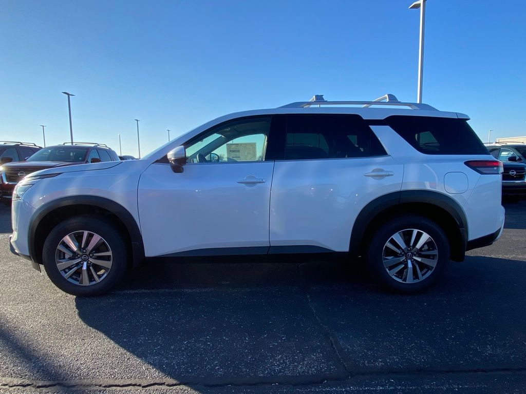 new 2025 Nissan Pathfinder car, priced at $41,695