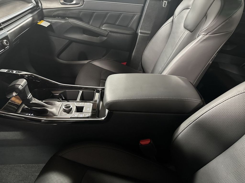 new 2025 Kia Sorento car, priced at $43,016