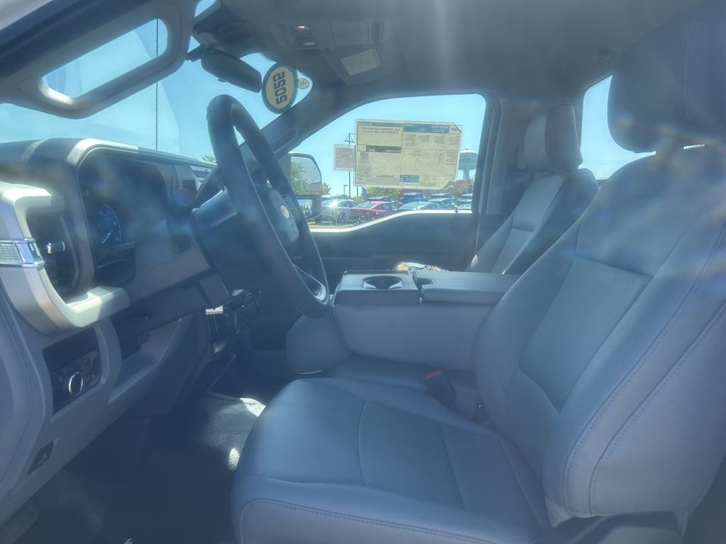 new 2025 Ford F-550SD car, priced at $63,145
