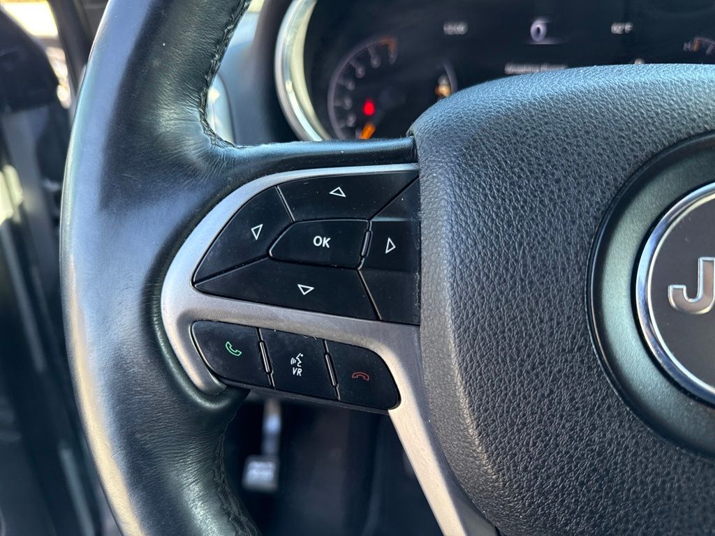 used 2018 Jeep Grand Cherokee car, priced at $20,215
