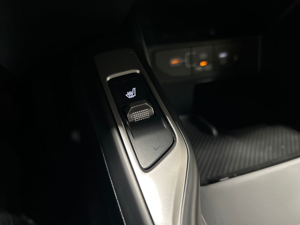 new 2025 Kia Sorento car, priced at $36,259