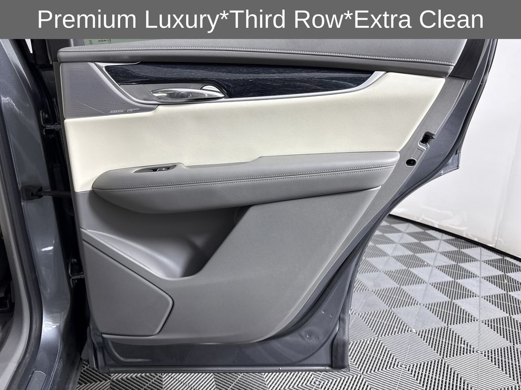 used 2022 Cadillac XT6 car, priced at $34,997
