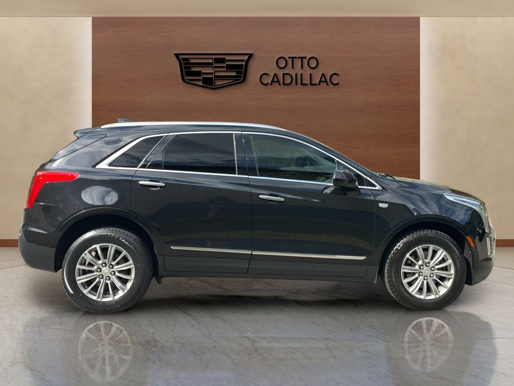 used 2017 Cadillac XT5 car, priced at $18,800