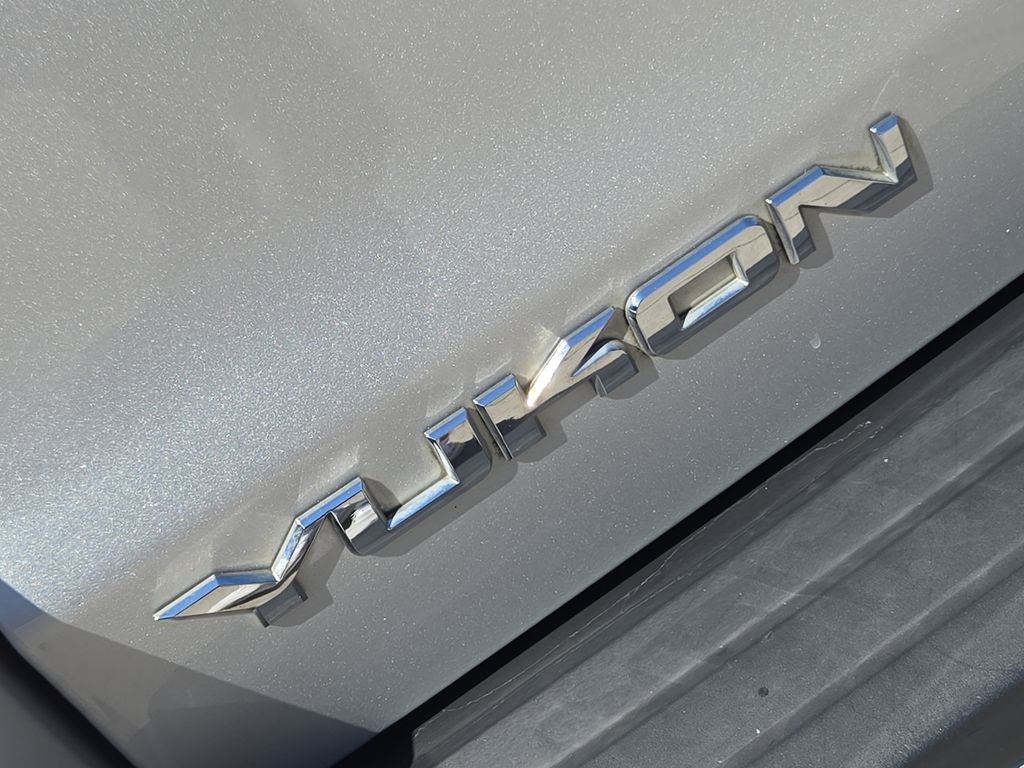 used 2016 GMC Yukon car, priced at $21,992