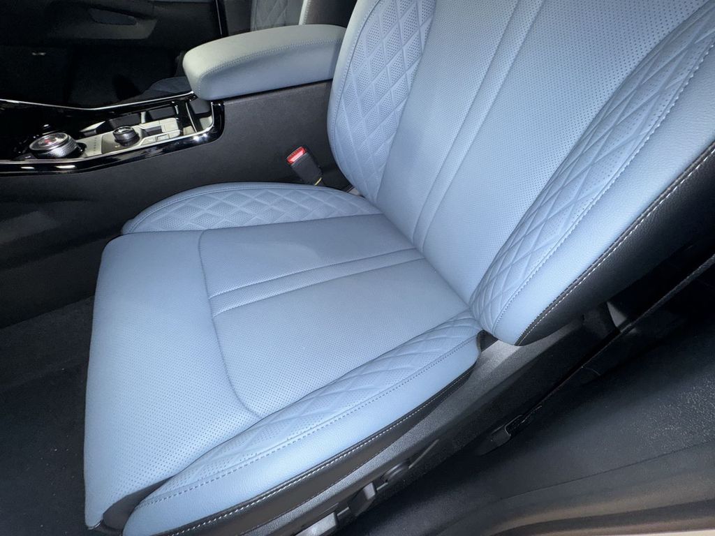new 2025 Kia Sorento Hybrid car, priced at $47,971