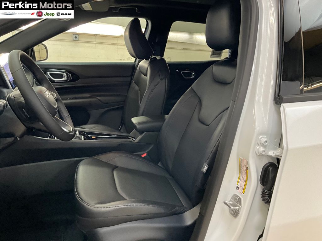 new 2025 Jeep Compass car, priced at $38,107
