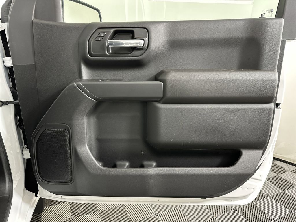 new 2025 GMC Sierra 1500 car, priced at $33,145