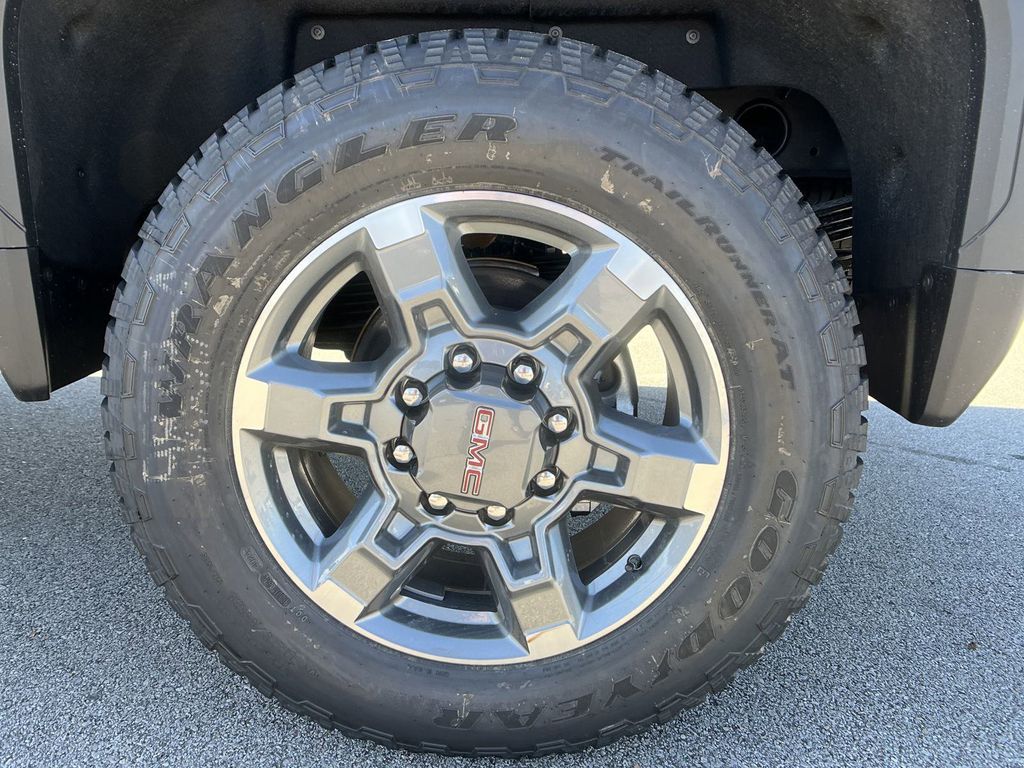 new 2025 GMC Sierra 2500HD car, priced at $80,865