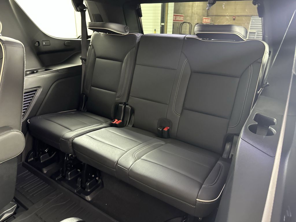 new 2025 GMC Yukon car, priced at $76,529