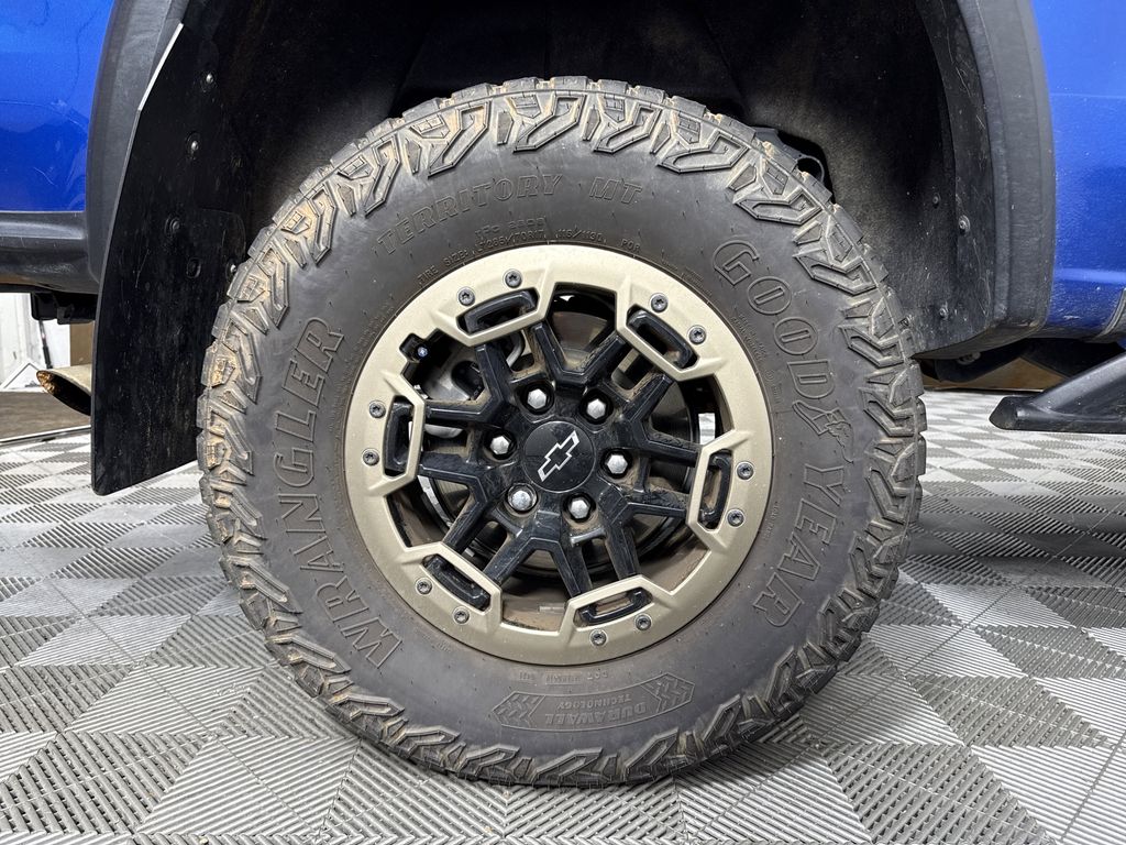 used 2023 Chevrolet Colorado car