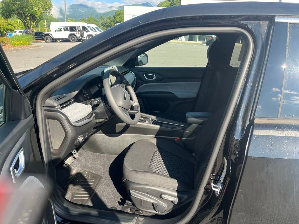 new 2025 Jeep Compass car, priced at $26,990