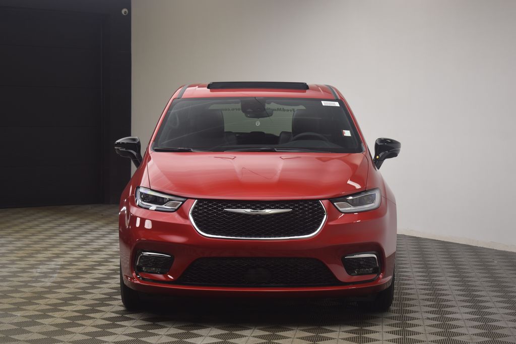 new 2026 Chrysler Pacifica car, priced at $39,642