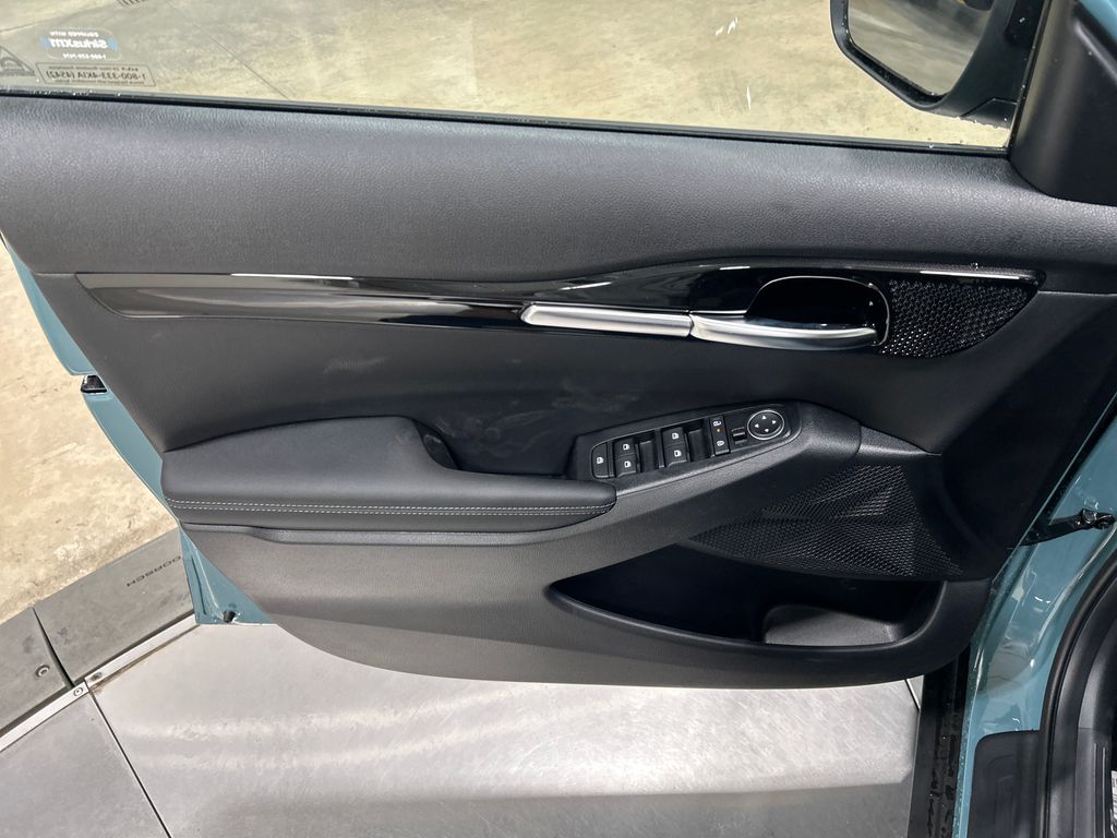 new 2025 Kia Seltos car, priced at $26,773