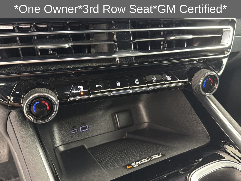 used 2024 Chevrolet Traverse car, priced at $33,333