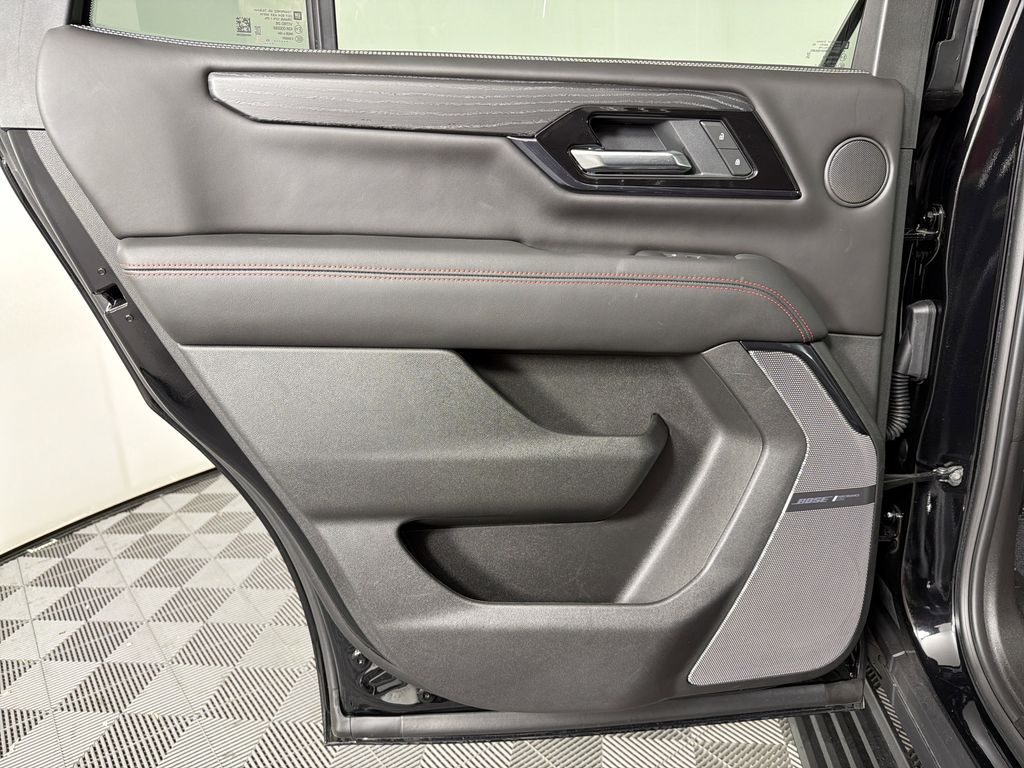 used 2025 GMC Yukon car, priced at $89,995