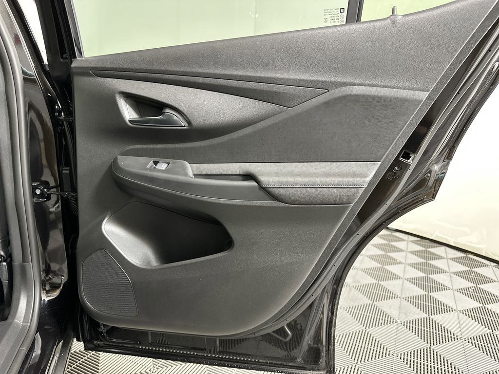 new 2025 Buick Envista car, priced at $29,570