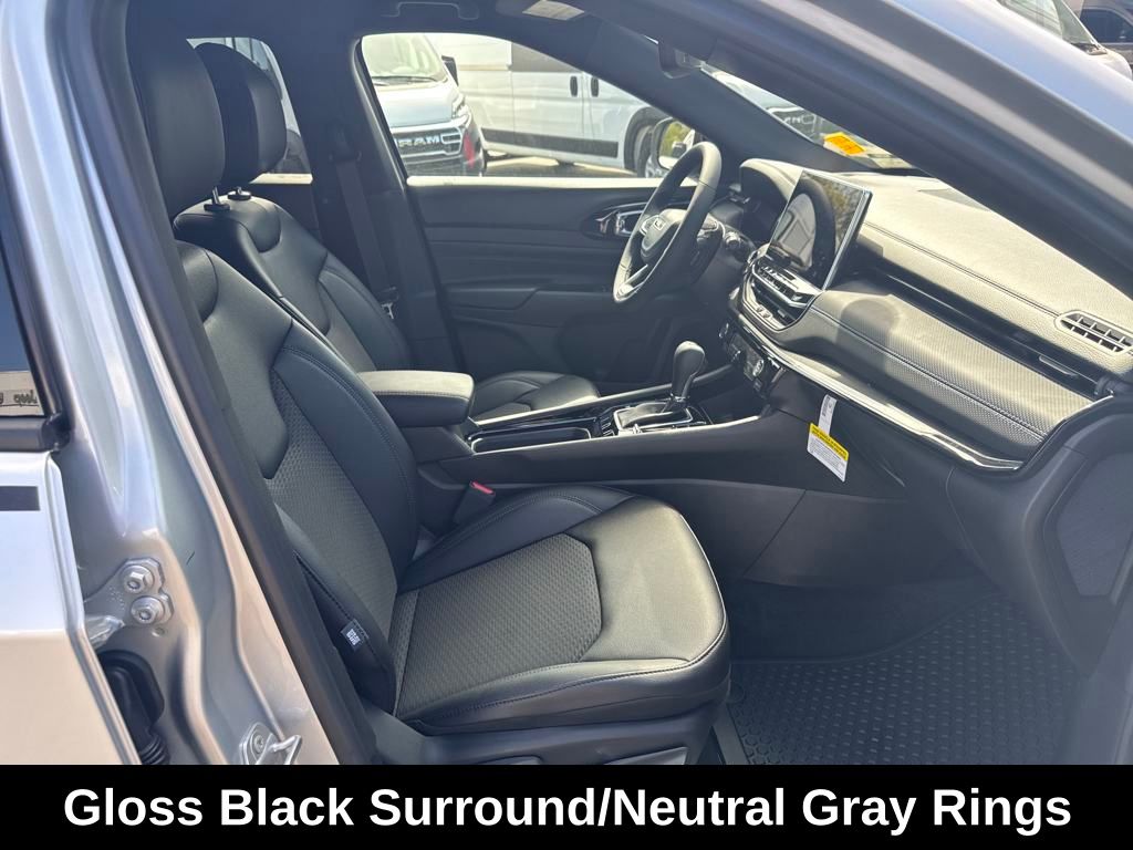 new 2025 Jeep Compass car, priced at $28,990