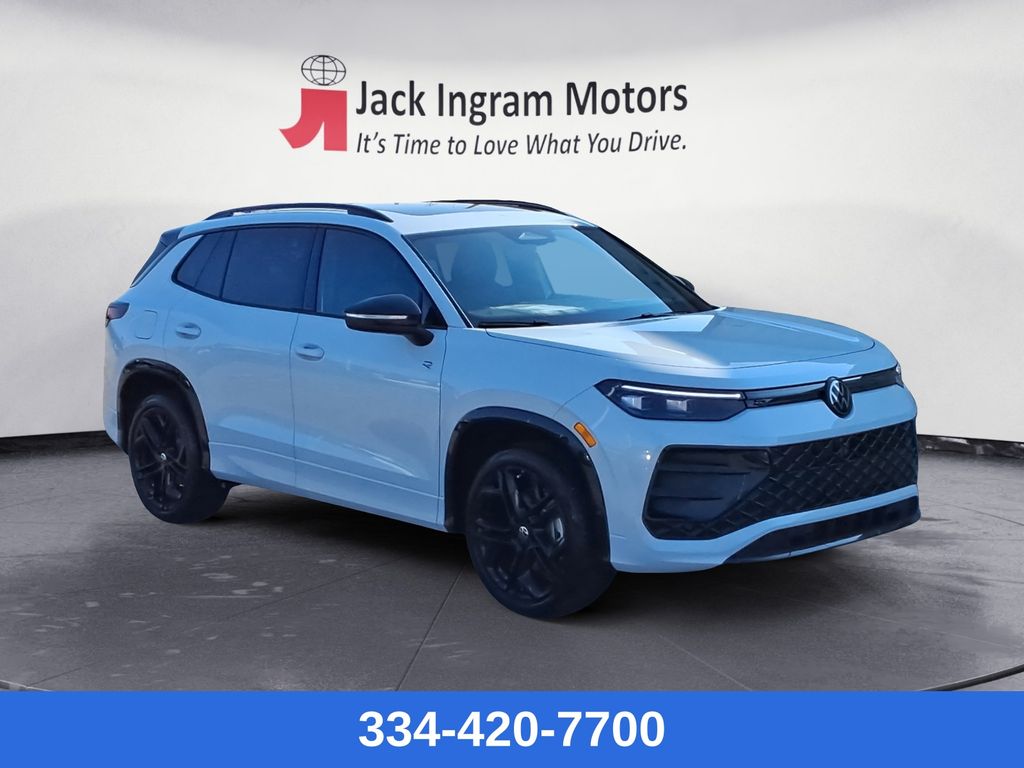 new 2025 Volkswagen Tiguan car, priced at $39,540