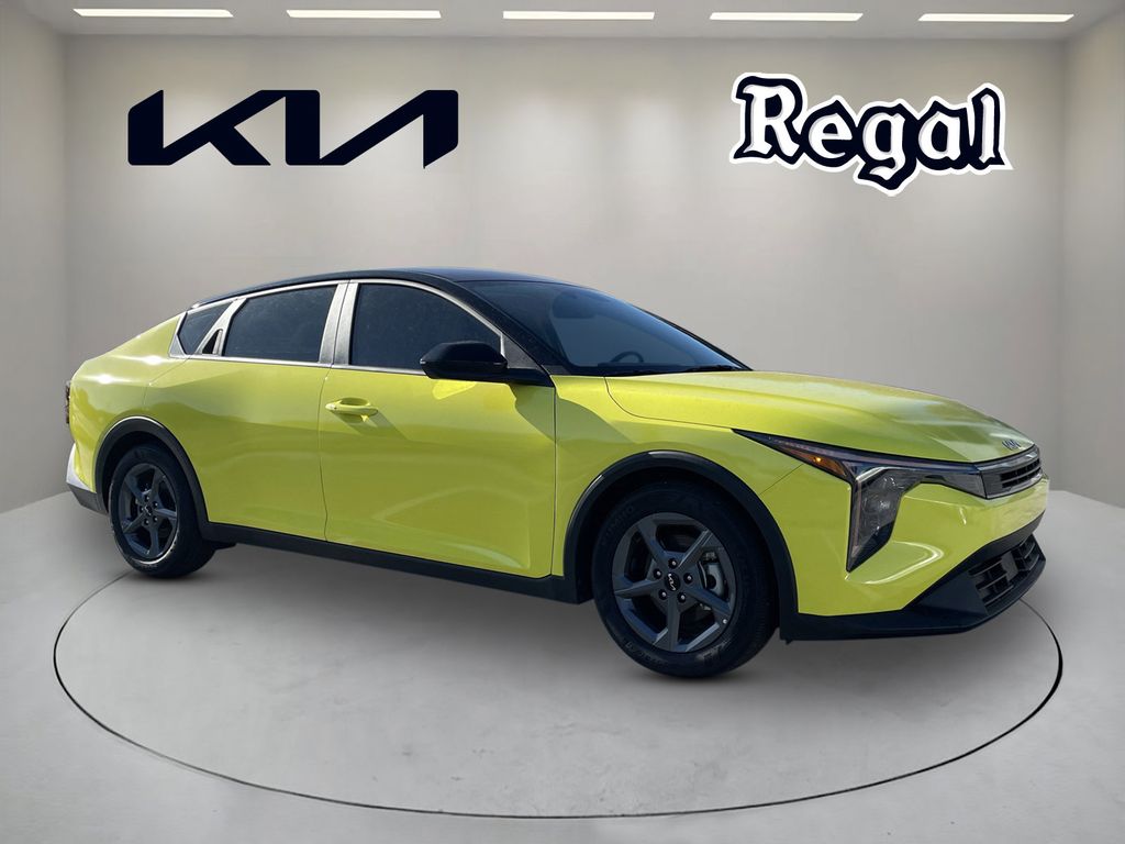 new 2025 Kia K4 car, priced at $22,636