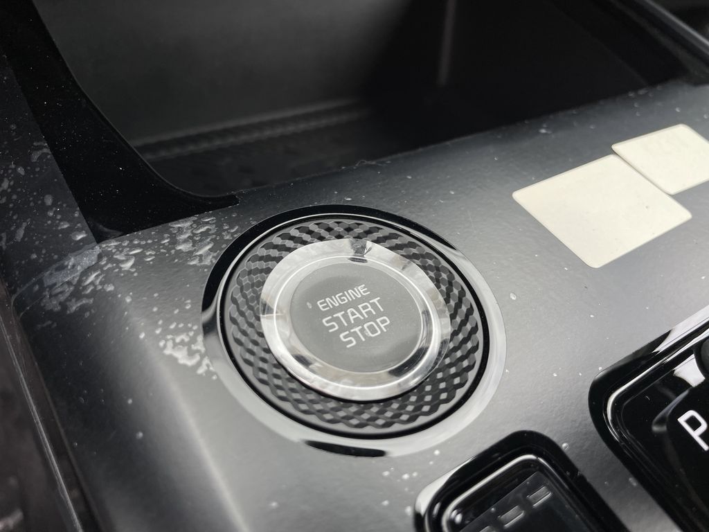 new 2025 Kia Niro car, priced at $33,027