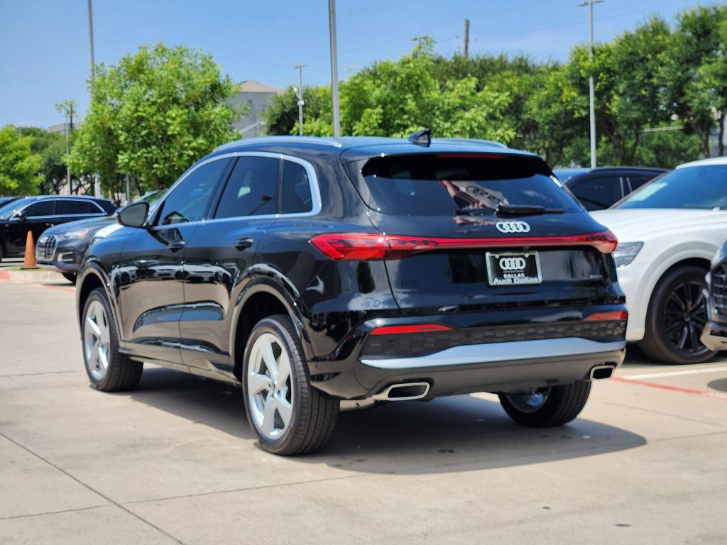 new 2025 Audi Q5 car, priced at $60,860