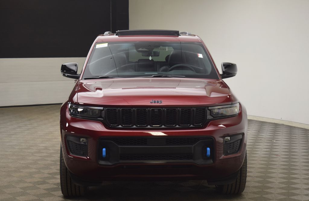 new 2025 Jeep Grand Cherokee car, priced at $55,829
