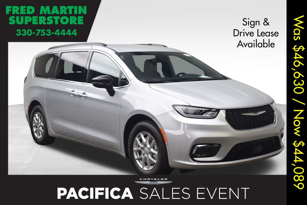 new 2026 Chrysler Pacifica car, priced at $44,089