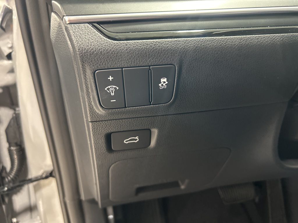 new 2026 Kia K5 car, priced at $38,351