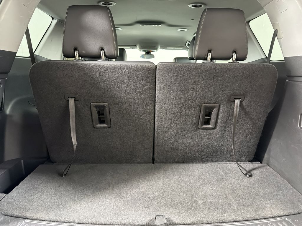 used 2023 GMC Acadia car, priced at $26,555