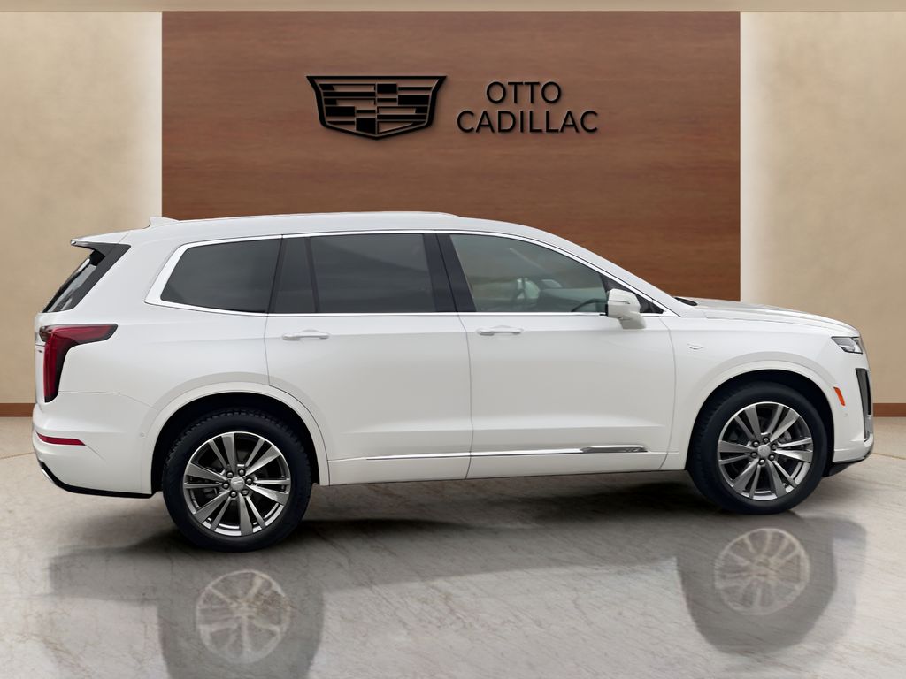 used 2022 Cadillac XT6 car, priced at $35,950