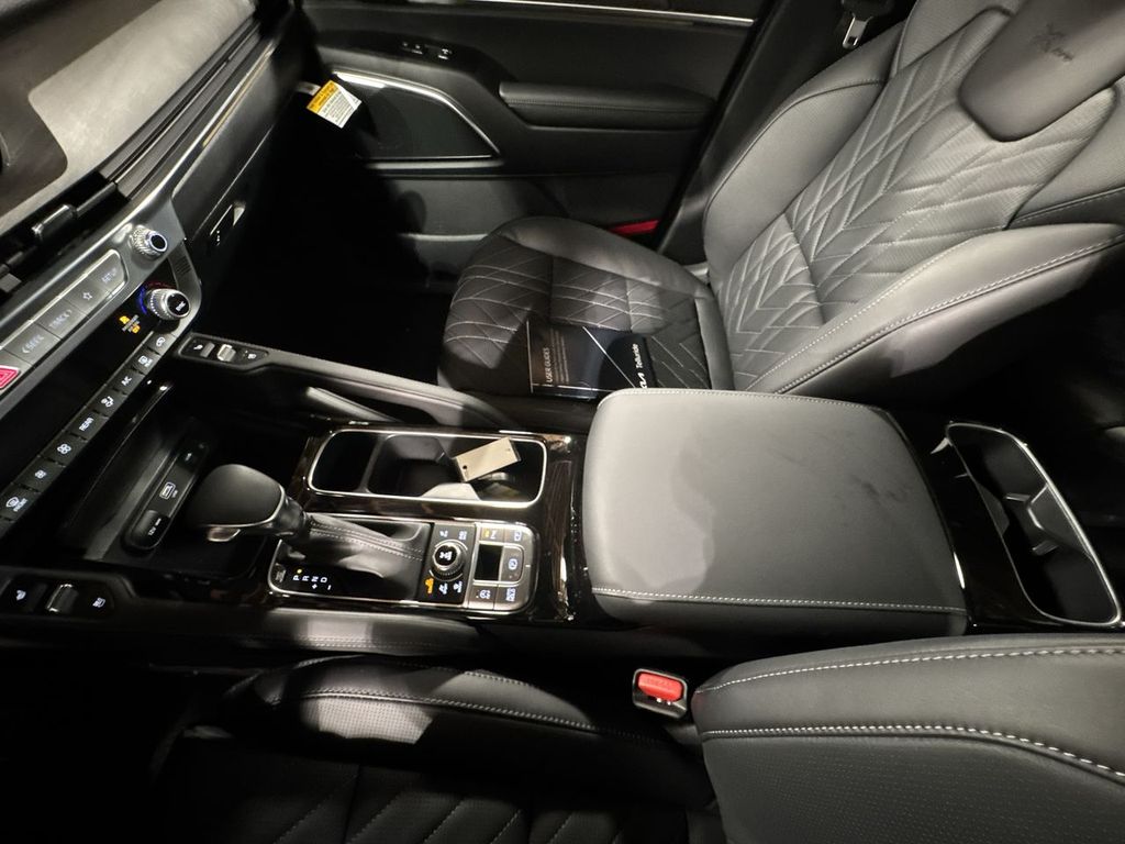 new 2025 Kia Telluride car, priced at $53,877