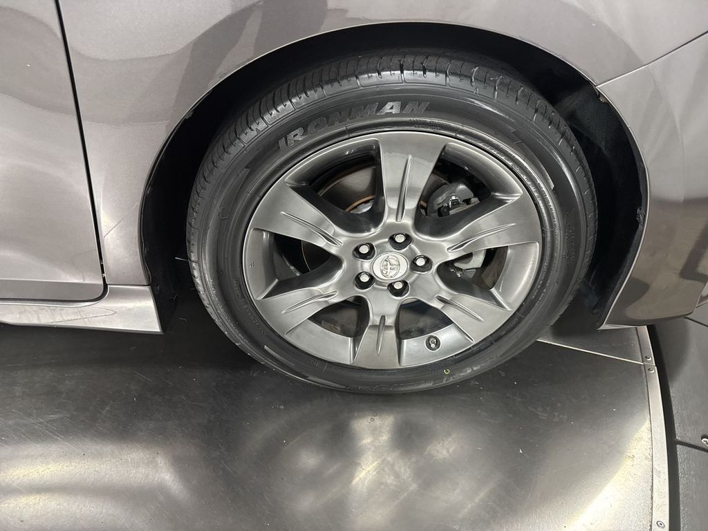 used 2016 Toyota Sienna car, priced at $22,720