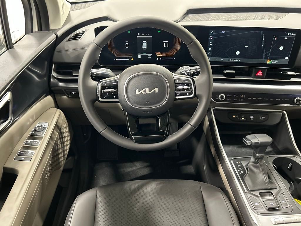 new 2025 Kia Carnival car, priced at $39,970