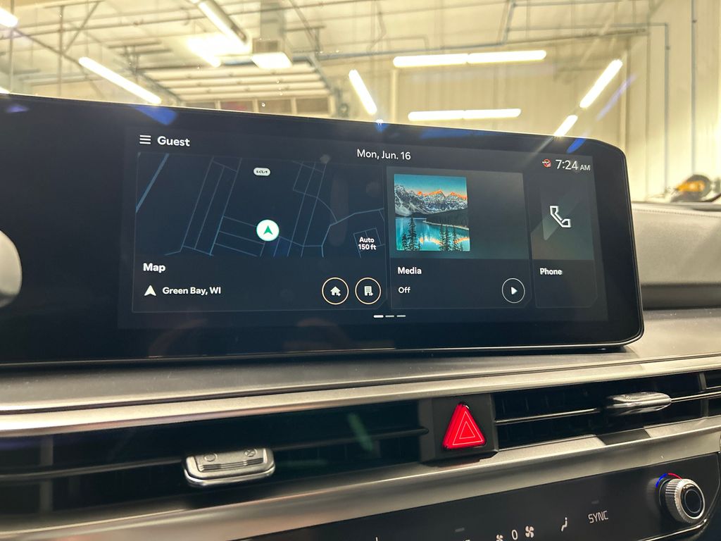 new 2025 Kia Sorento car, priced at $35,854