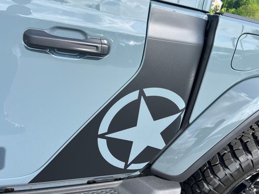 new 2025 Jeep Gladiator car, priced at $46,990