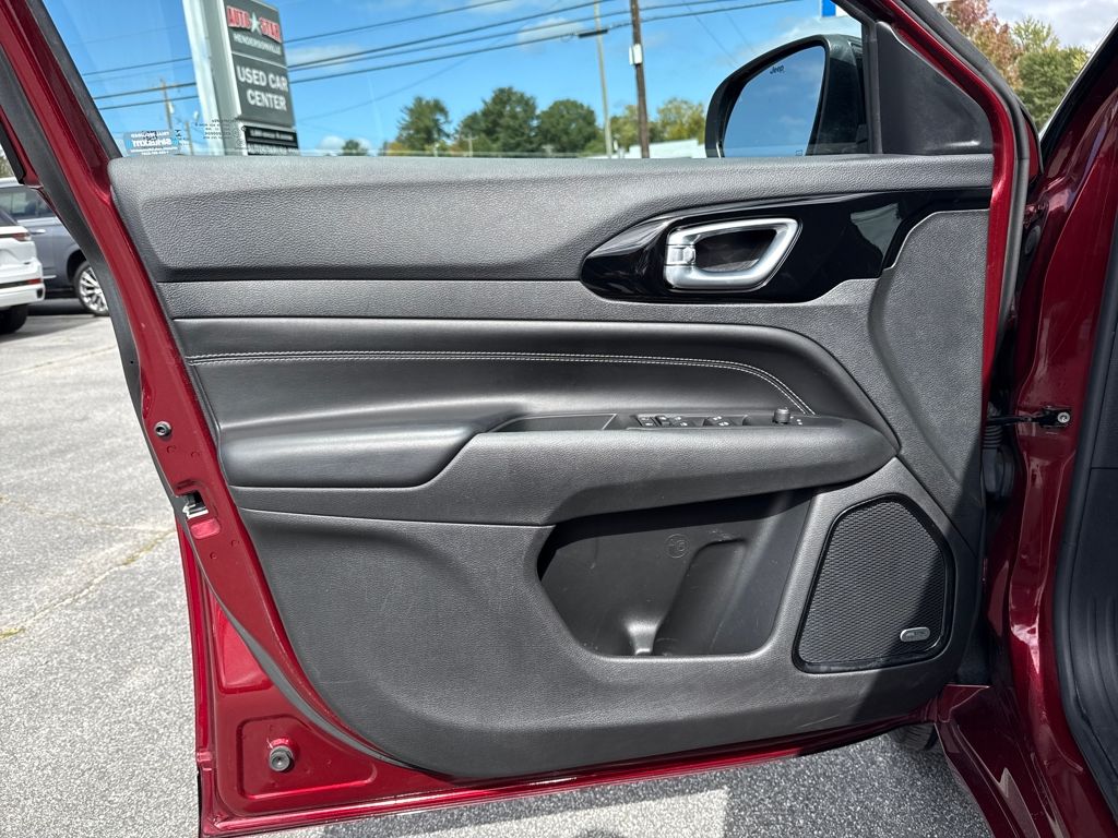 used 2022 Jeep Compass car, priced at $22,650