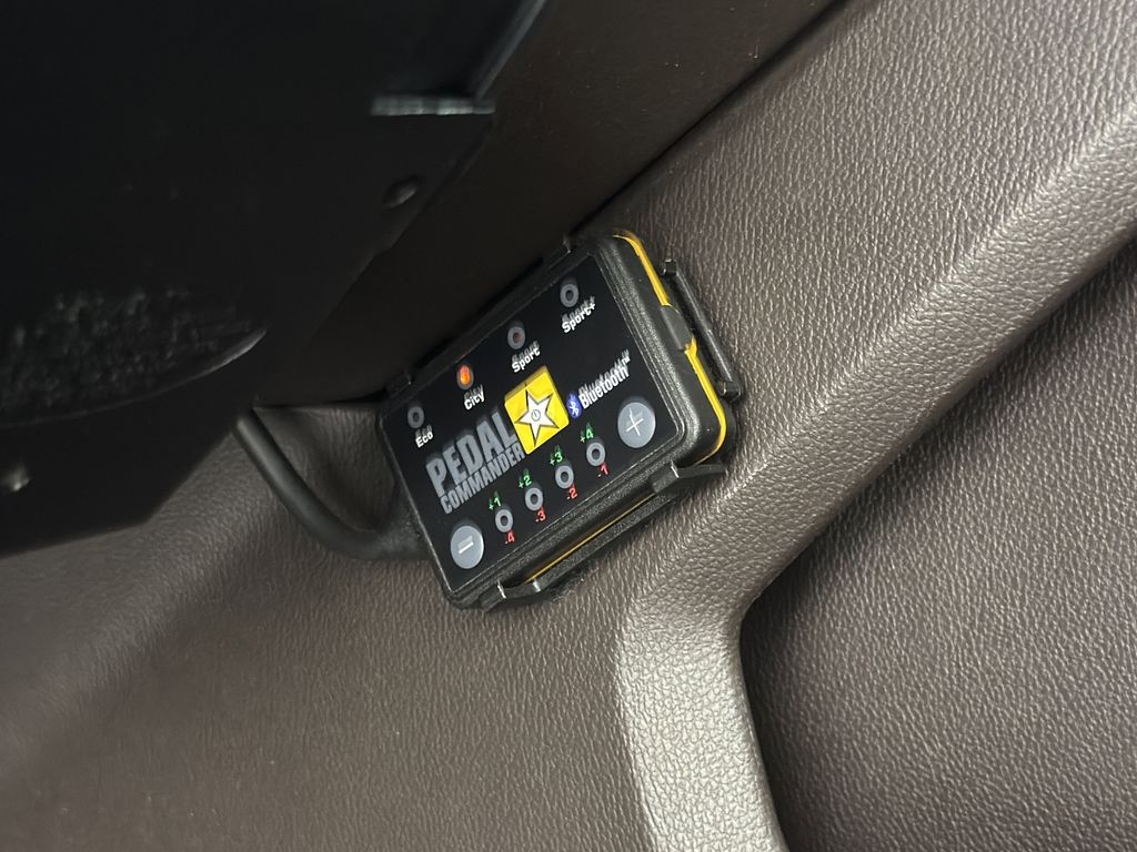 used 2015 GMC Sierra 1500 car, priced at $25,995