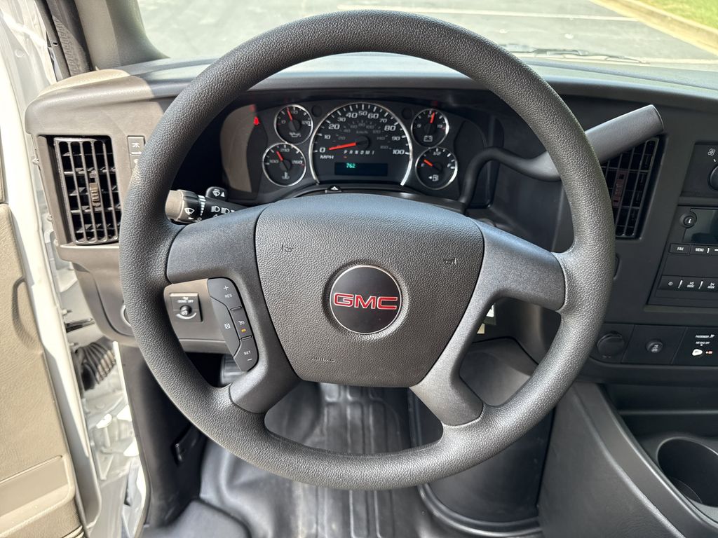 new 2025 GMC Savana 3500 car, priced at $40,505