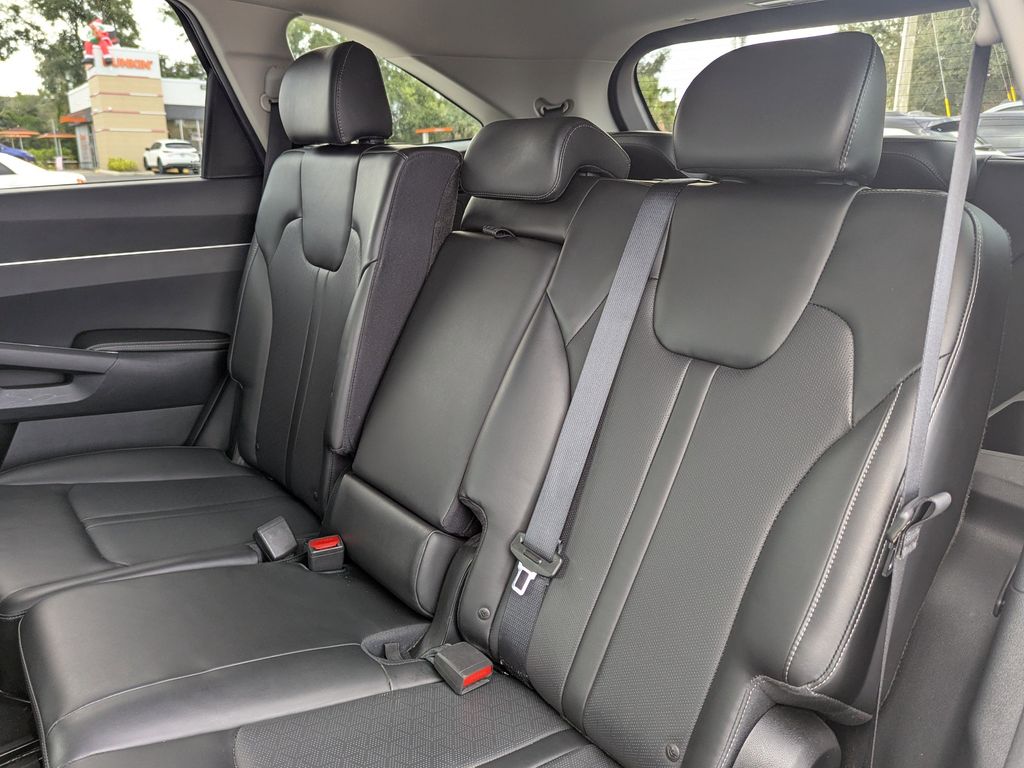 used 2023 Kia Sorento car, priced at $24,692