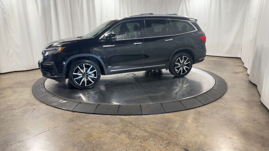used 2022 Honda Pilot car, priced at $34,997