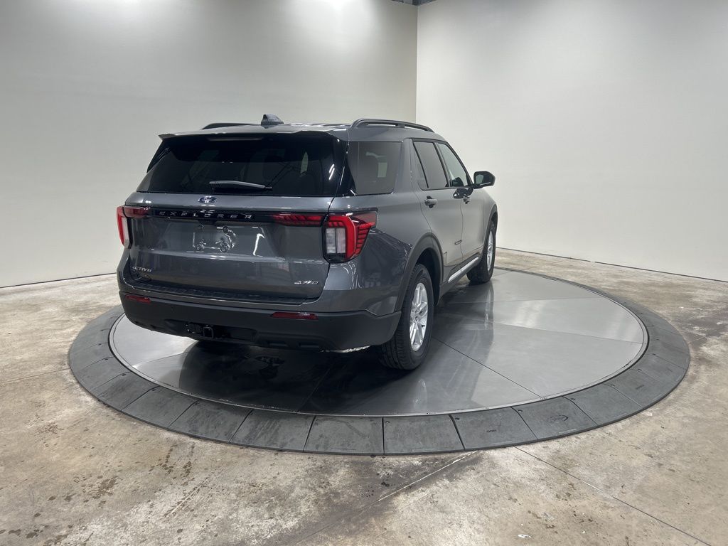 new 2025 Ford Explorer car, priced at $40,905