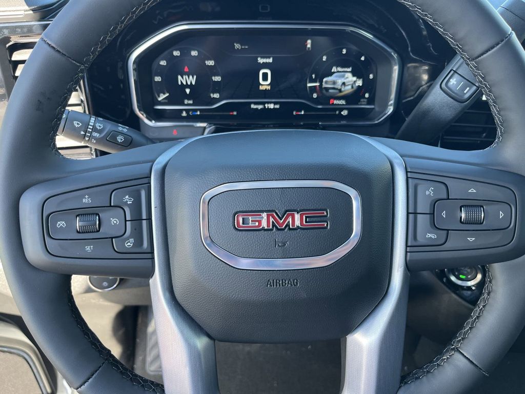 new 2025 GMC Sierra 1500 car, priced at $55,390