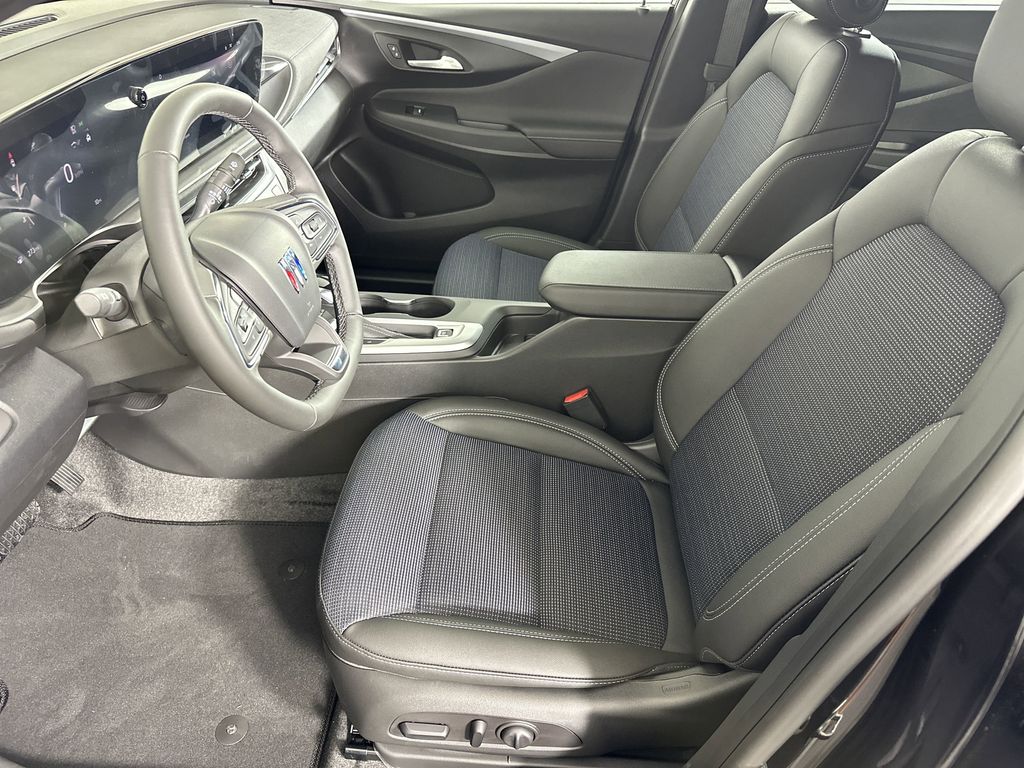 new 2025 Buick Envista car, priced at $27,375
