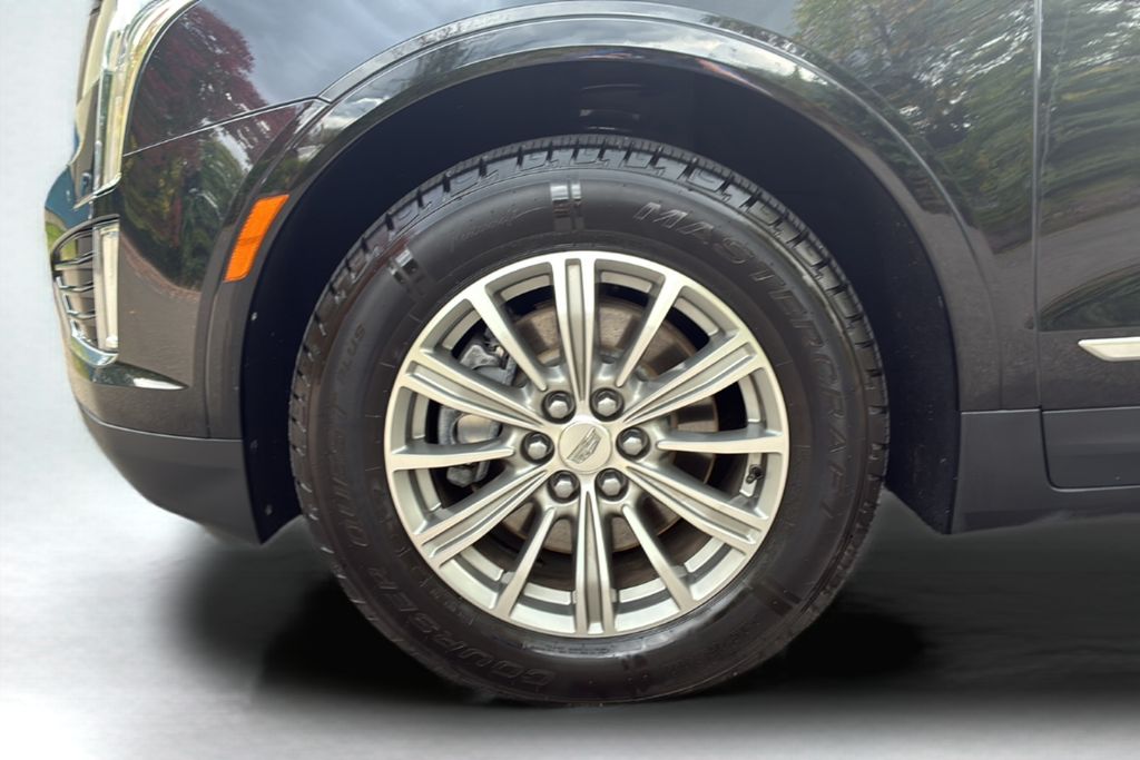 used 2017 Cadillac XT5 car, priced at $18,800