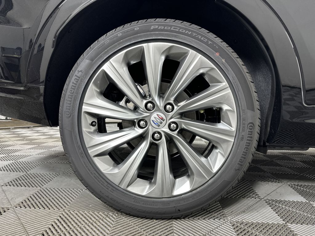 new 2025 Buick Envista car, priced at $29,495