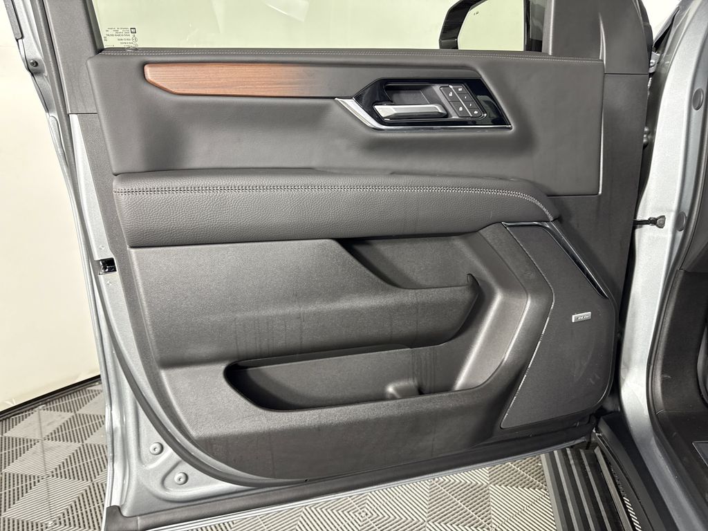 new 2025 GMC Yukon XL car, priced at $88,454