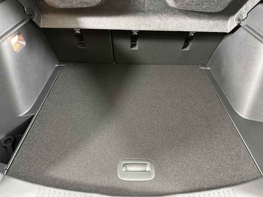 new 2025 Buick Envista car, priced at $29,374