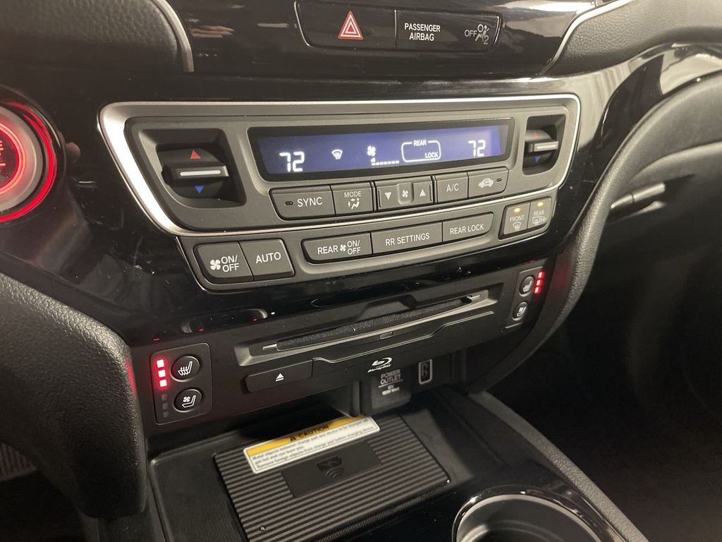 used 2022 Honda Pilot car, priced at $37,983