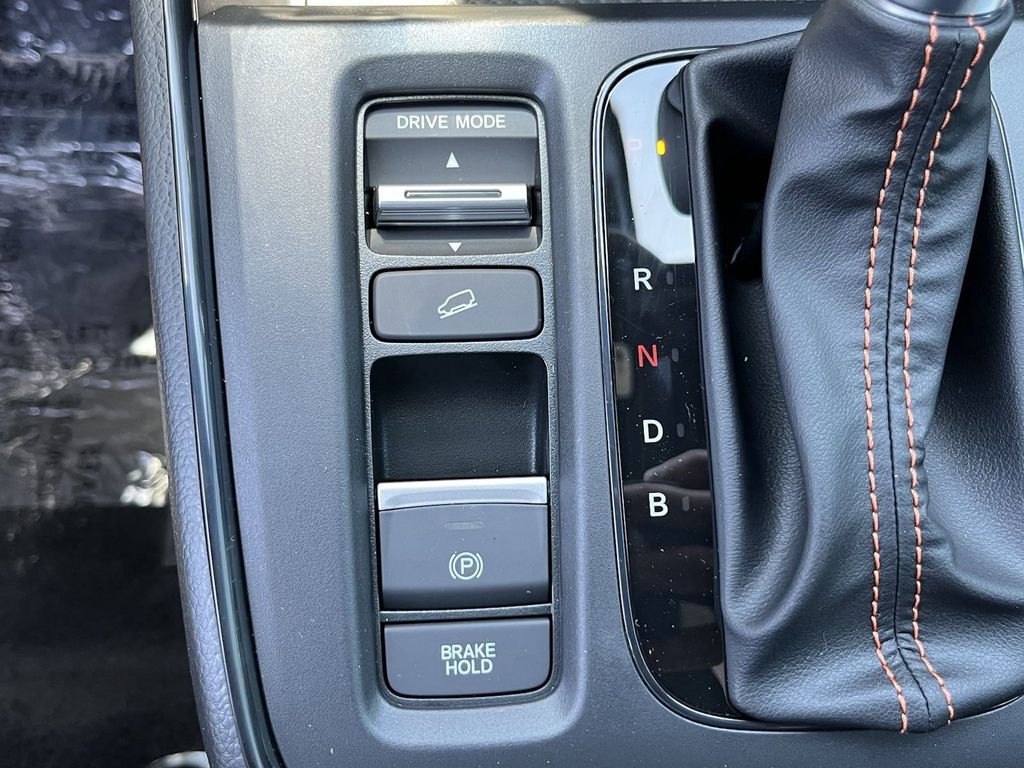 new 2025 Honda CR-V Hybrid car, priced at $35,861