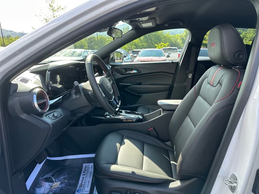 new 2025 Chevrolet Trax car, priced at $25,895